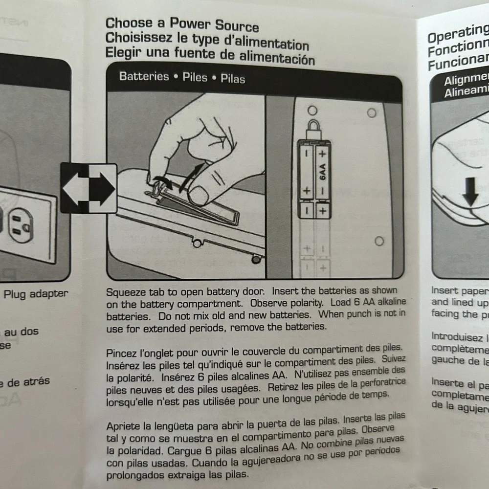 Swingline (2007) Electric Portable Desktop 3-Hole Punch - Batteries Not Included - Picture 17 of 17